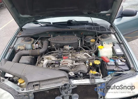 2001 Subaru Legacy L из США, поврежденный, VIN 4S3BE635717202203